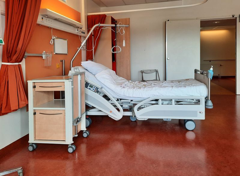 Full Fowler Hospital Bed Manual – HyperMed